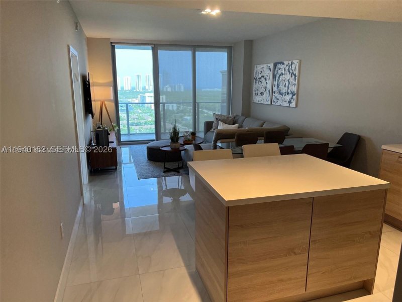 Comprar apartamento en The Harbour 2017