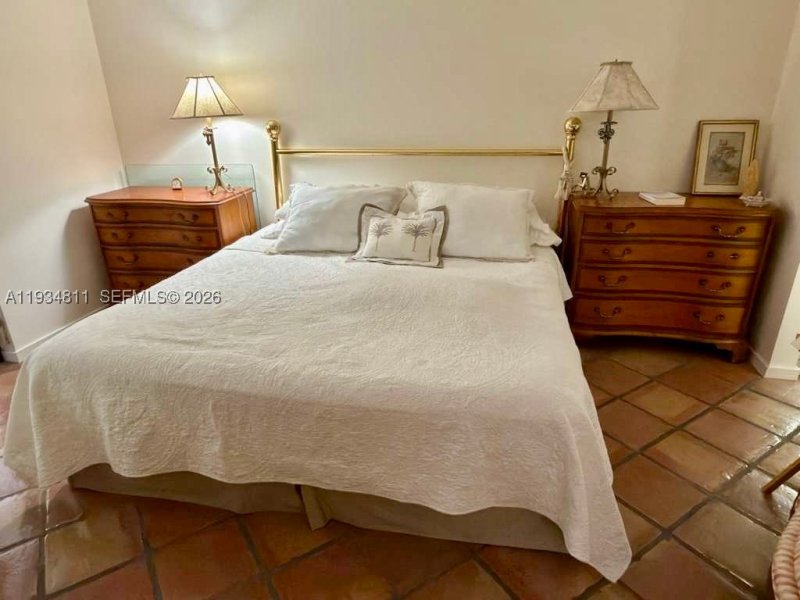 Apartment for rent at Ocean Village 1030