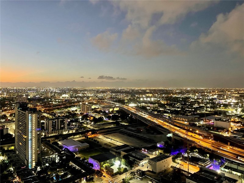 Condo for sale at Paramount Miami WorldCenter 3606