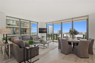 Aluguel de apartamento no Hyde Midtown 1008