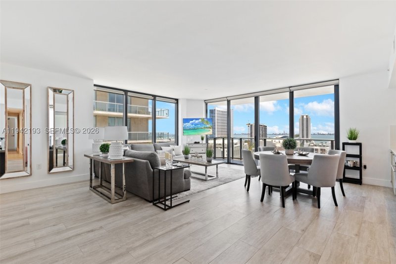 Apartment for rent at Hyde Midtown 1008