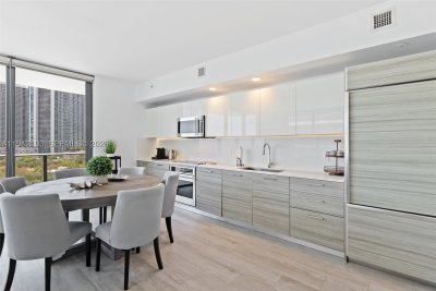 Aluguel de apartamento no Hyde Midtown 1008