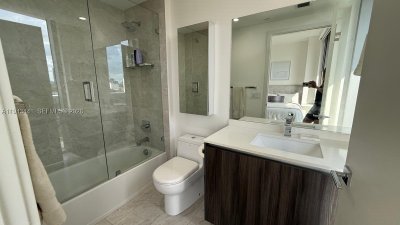 Comprar apartamento no Aria on The Bay 700