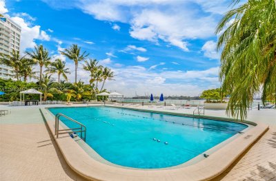 Comprar apartamento en Mirador North Tower 422