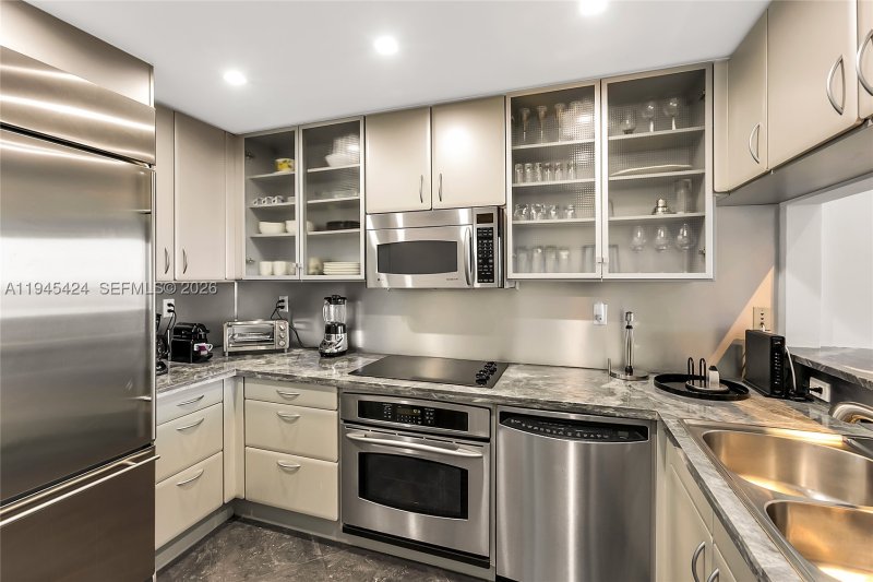 Comprar apartamento en Bentley Bay North 2311
