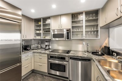 Comprar apartamento en Bentley Bay North 2311