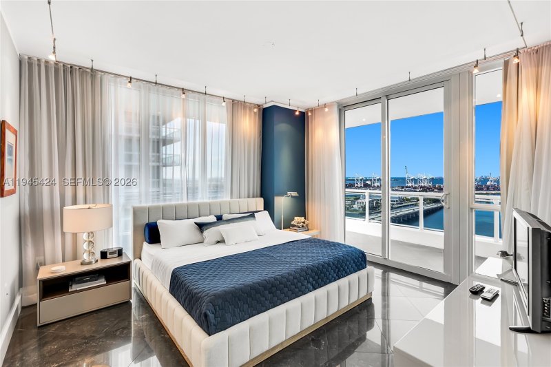 Comprar apartamento en Bentley Bay North 2311