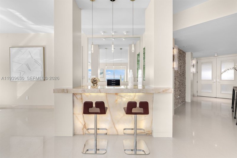 Condo for sale at Four Seasons Millenium Tower I 56F