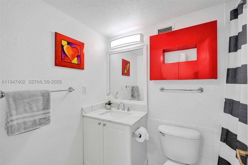 Apartment for rent at The Wave Condo 905 (availab