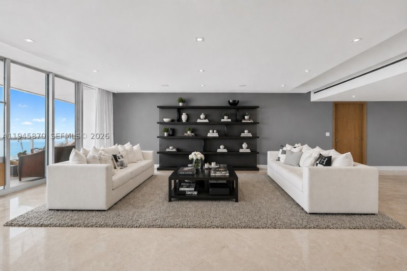 Condo for sale at Santa Maria 3904