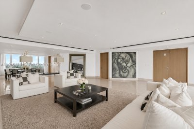 Comprar apartamento no Santa Maria 3904