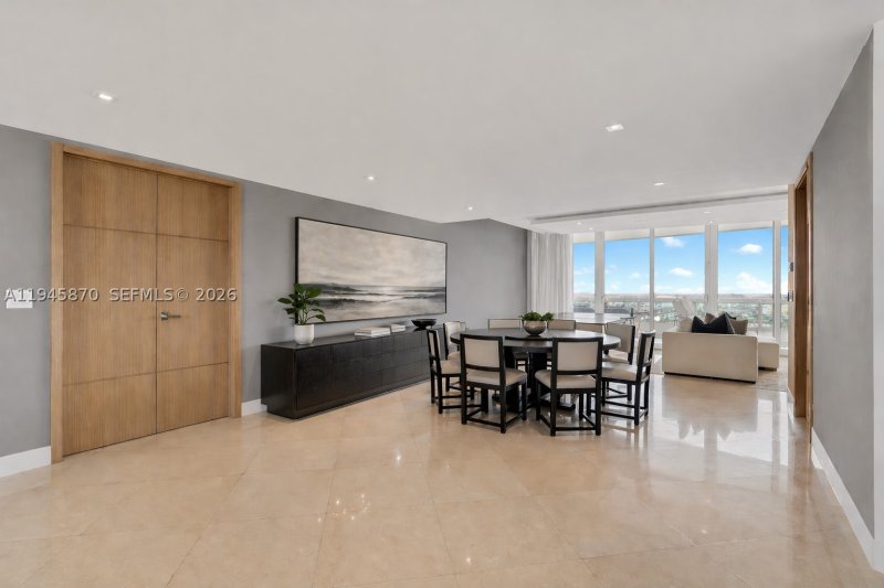 Condo for sale at Santa Maria 3904