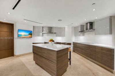 Comprar apartamento no Santa Maria 3904