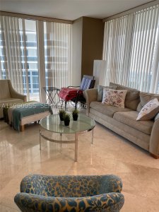 Aluguel de apartamento no Beach Club Two 1106