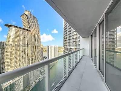 Icon Brickell Tower I Apt #4215