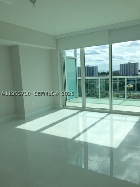 Apartment for rent at 400 Sunny Isles 1421
