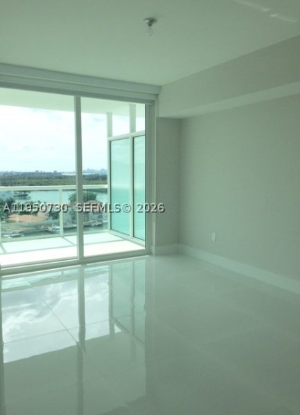 Apartment for rent at 400 Sunny Isles 1421