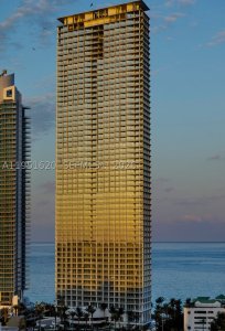 Comprar apartamento en Jade Signature 1604