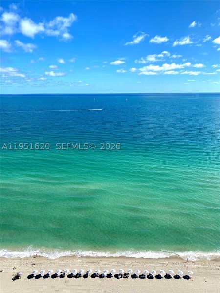 Comprar apartamento en Jade Signature 1604