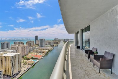 Comprar apartamento no Beachwalk T3201