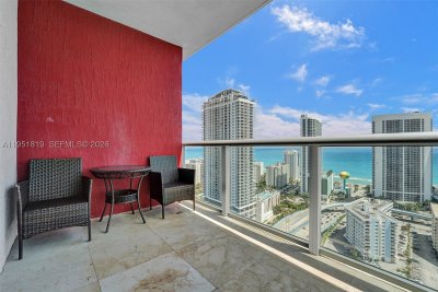 Comprar apartamento no Beachwalk T3201