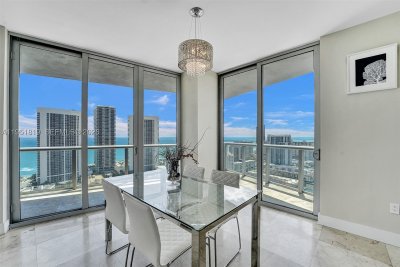 Comprar apartamento no Beachwalk T3201