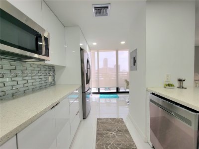Aluguel de apartamento no Alexander Towers 901