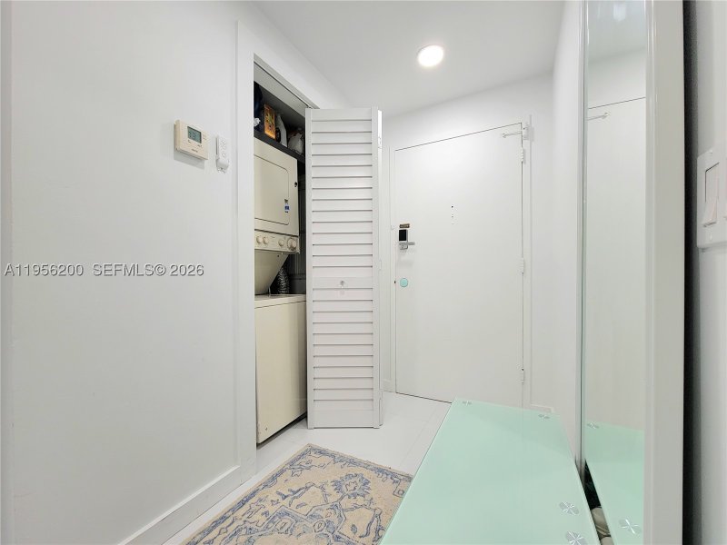 Apartment for rent at Alexander Towers 901