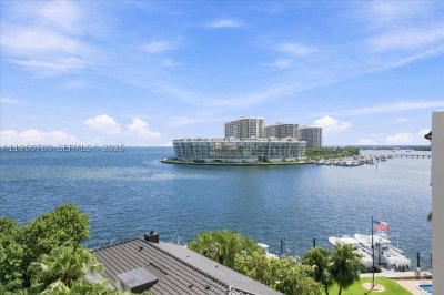 Comprar apartamento en The Fairchild Coconut Grove 605