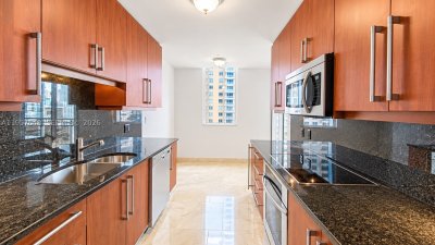 Comprar apartamento no Carbonell 1603
