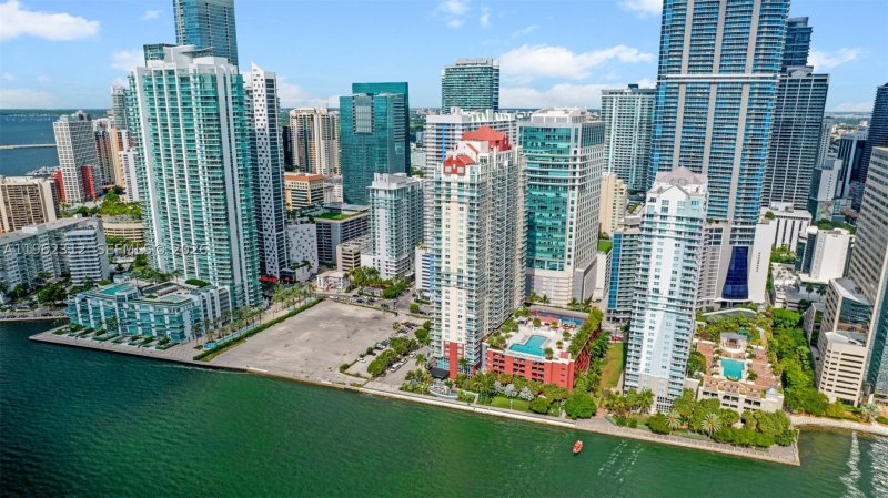 Mark on Brickell Apt #2203