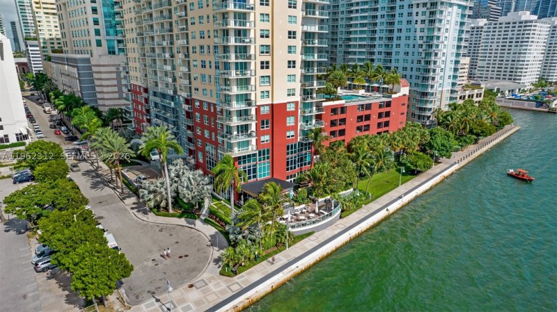 Aluguel de apartamento no Mark on Brickell 2203