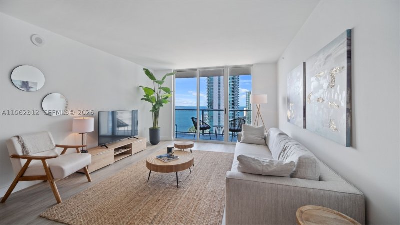 Aluguel de apartamento no Mark on Brickell 2203