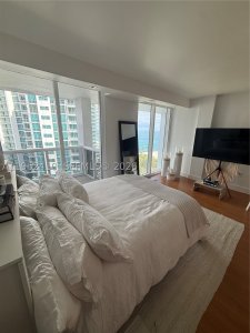 Aluguel de apartamento no Harbour House 1402
