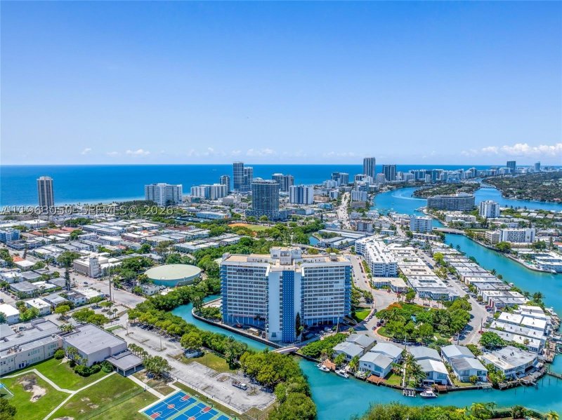 Condo for sale at Parkview Point 9I
