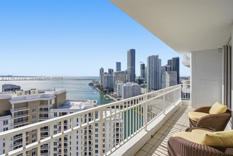 Apartment for rent at Courts Brickell Key 3209