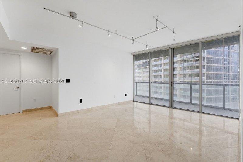 Condo for sale at Icon Brickell Tower I 3513