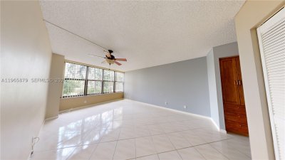 Comprar apartamento en Olympus Condo 417