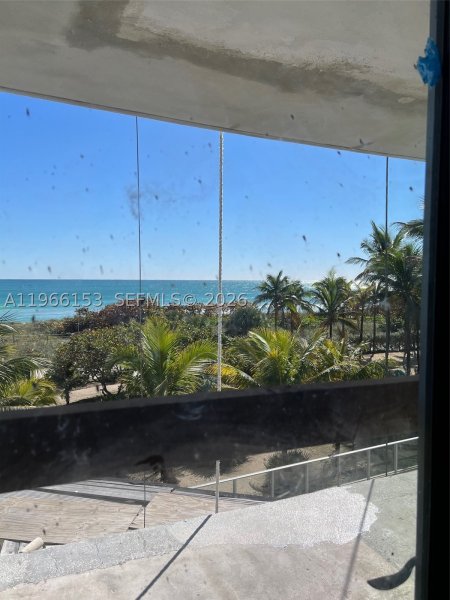 Comprar apartamento no Four Winds Condo 302