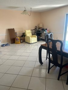 Comprar apartamento no Four Winds Condo 302