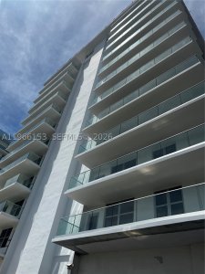 Comprar apartamento no Four Winds Condo 302