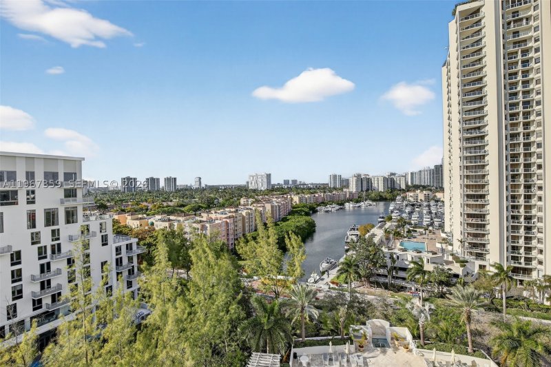 Comprar apartamento en The Parc at Turnberry Isle 1012