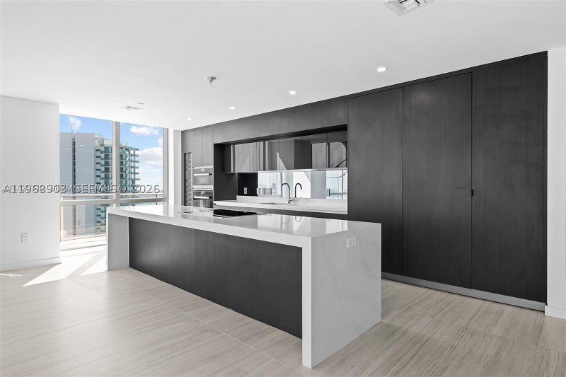Condo for sale at Paramount Miami WorldCenter 5001