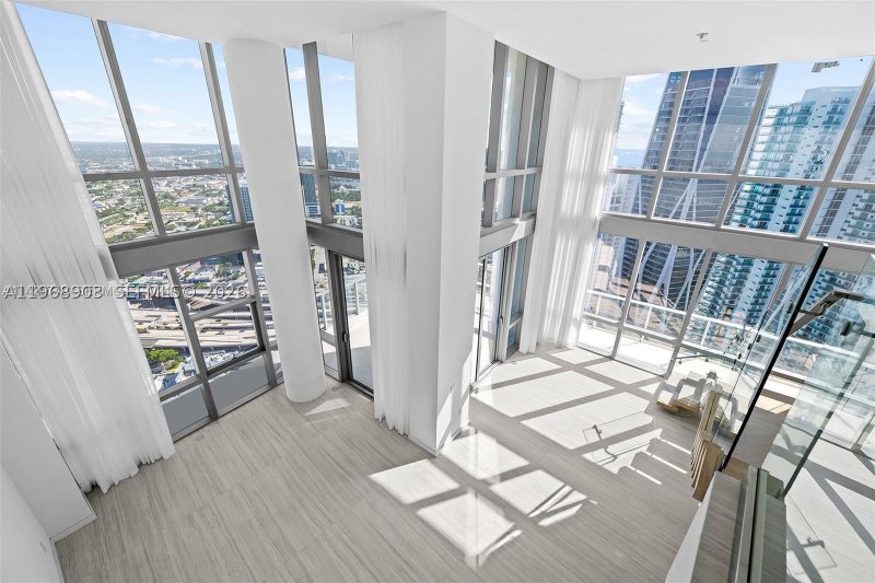 Condo for sale at Paramount Miami WorldCenter 5001