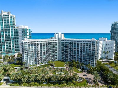 Harbour House Apt #102