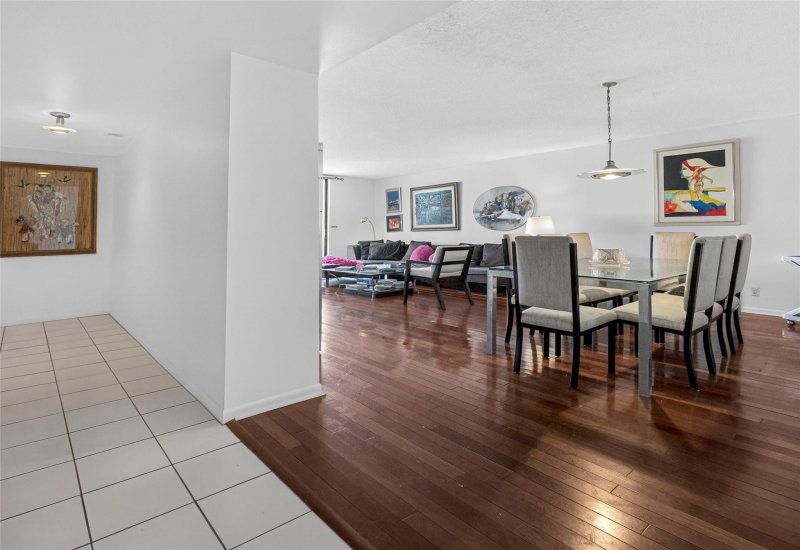 Condo for sale at Olympus Towers 406