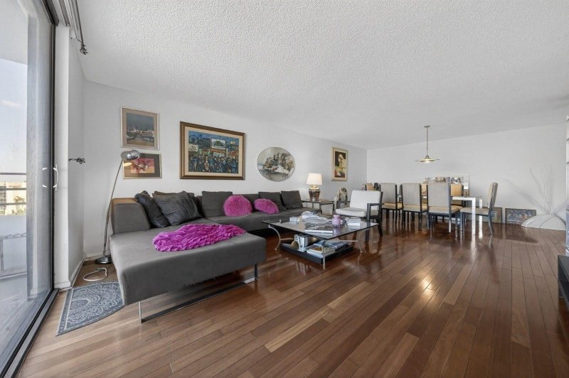 Condo for sale at Olympus Towers 406