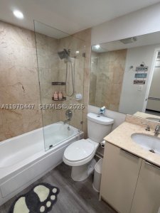 Comprar apartamento en Harbour House PH 1505