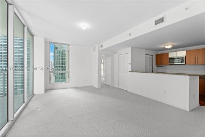 Comprar apartamento en Met 1 T-2602