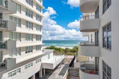 Oceanside Plaza Apt #5B
